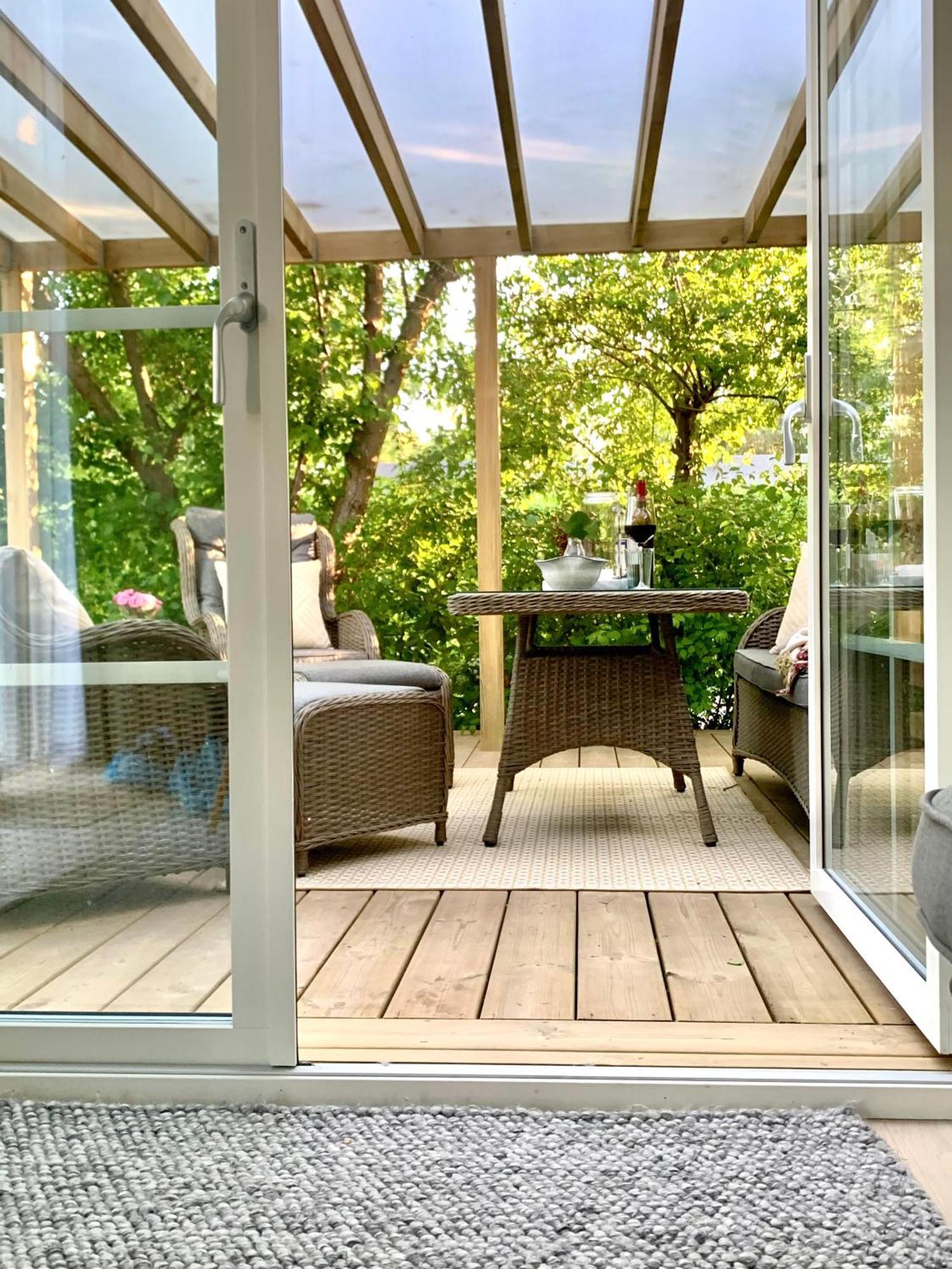 Strandnaera, Pergola, P-Plats I Hoellviken 외부 사진